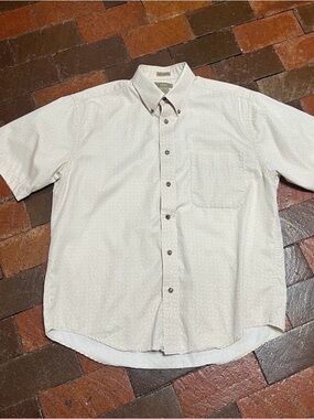 MEN SHIRT MEDIUM Natural Issues short sleeve  Khaki color Wrinkle free 1064